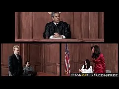 หนังโป๊ฝรั่ง สาวสวยนมโตแอบเล่นเสียวกับทนายฝั่งตรงข้ามหวังชนะคดีใช้หีเป็นตัวล่อจนแตกในเอวดีขึ้นขย่มมั