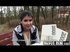 ใช้เงินล่อซื้อสาวแปลกหน้าที่สวนสาธารณะ พอดิลเสร้จพาไปเย็ดเสียวที่โรงแรมมาดรูด เย็ดสดแตกในฟินมาก